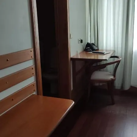 Hotel Comodoro 2*