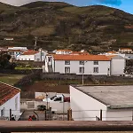 Comodoro 2*