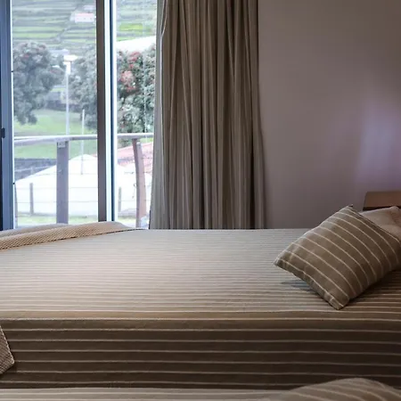 Hotel Comodoro Isola Corvo