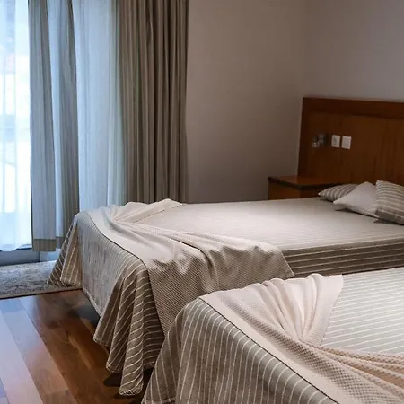 Comodoro Hotel 2*