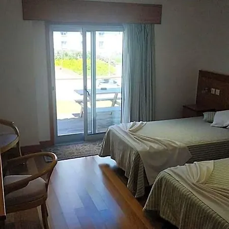 Comodoro Hotel 2*